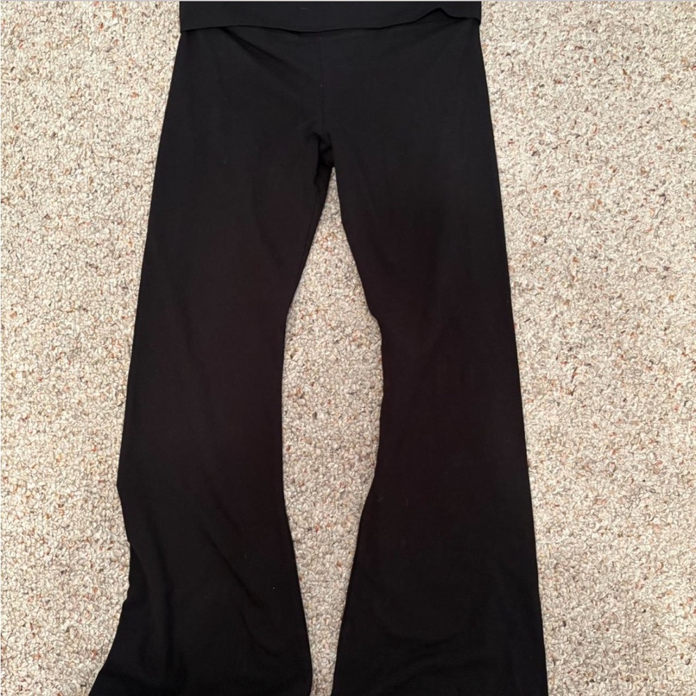 Victoria’s Secret Foldover Flare Leggings Size Large